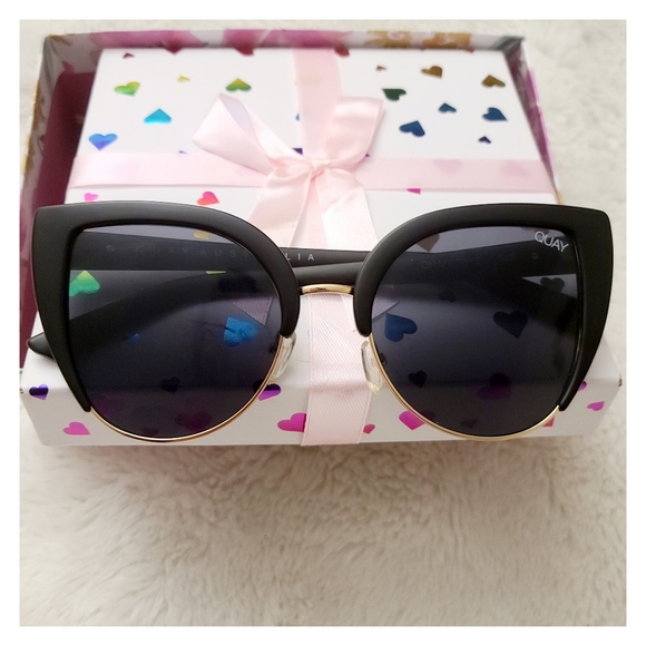 Quay Australia Accessories - QUAY OH MY DAYZ Sunglasses